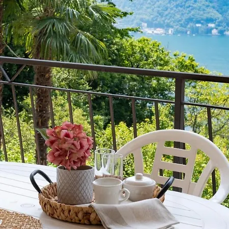 Altido Flat With Stunning View Of Como, In